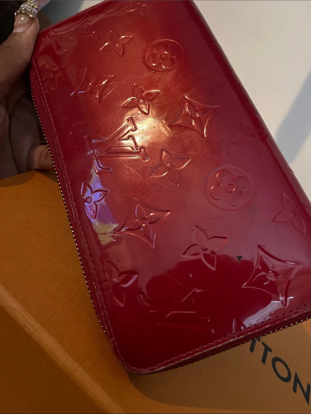 Louis Vuitton Red Monogram Vernis Zippy Wallet